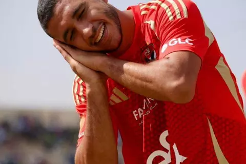 الثاني تواليا.. رامي ربيعة يفتتح التسجيل للأهلي أمام جور ماهيا (فيديو)